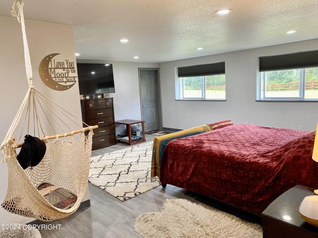1001 W Fairview Loop, Wasilla, AK 99654