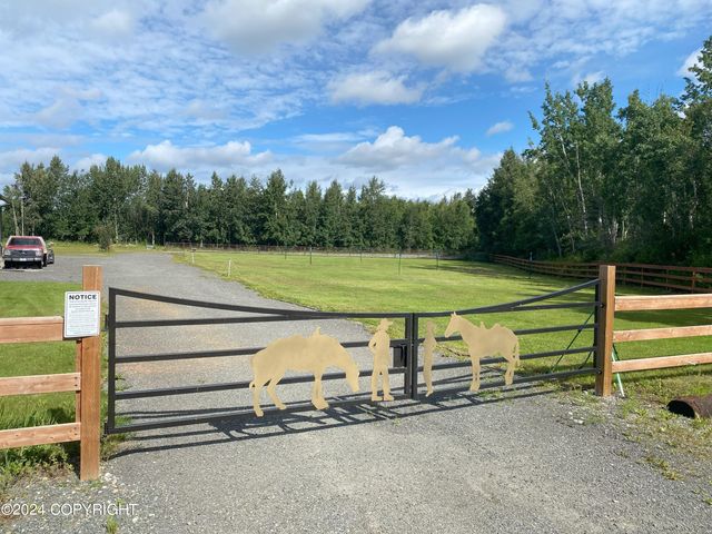 1001 W Fairview Loop, Wasilla, AK 99654
