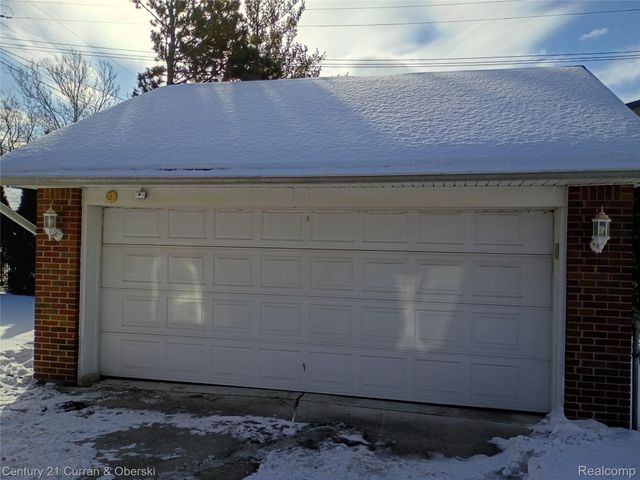 23829 Rockford Street, Dearborn, MI 48124