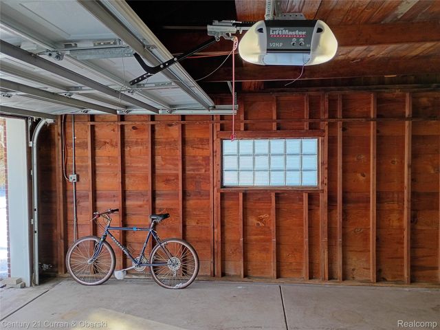 23829 Rockford Street, Dearborn, MI 48124