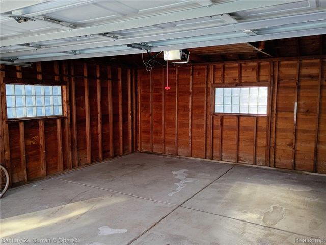 23829 Rockford Street, Dearborn, MI 48124