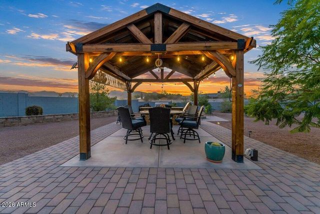 19738 W MARIPOSA Drive, Litchfield Park, AZ 85340