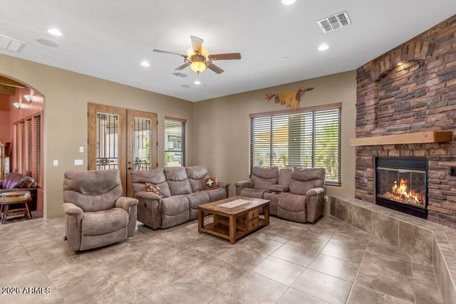 19738 W MARIPOSA Drive, Litchfield Park, AZ 85340