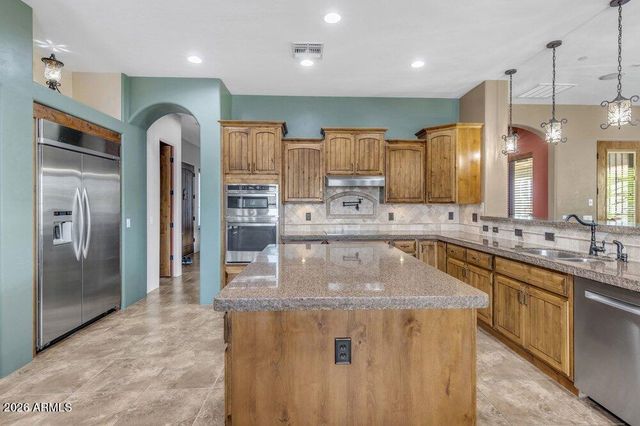 19738 W MARIPOSA Drive, Litchfield Park, AZ 85340