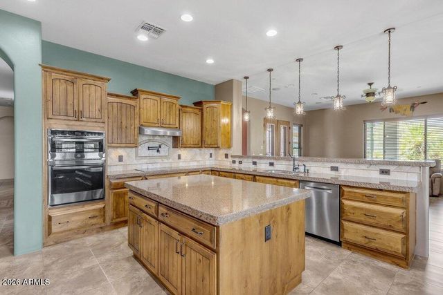 19738 W MARIPOSA Drive, Litchfield Park, AZ 85340