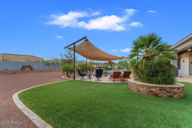 19738 W MARIPOSA Drive, Litchfield Park, AZ 85340