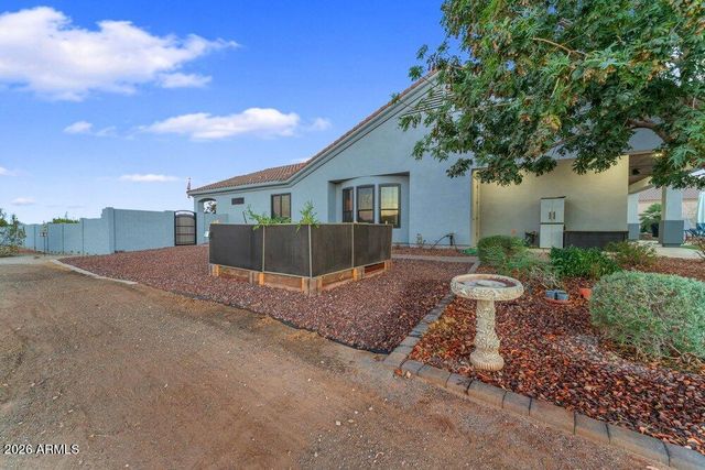 19738 W MARIPOSA Drive, Litchfield Park, AZ 85340