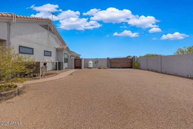 19738 W MARIPOSA Drive, Litchfield Park, AZ 85340