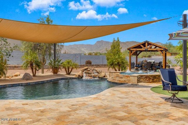 19738 W MARIPOSA Drive, Litchfield Park, AZ 85340