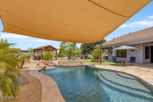 19738 W MARIPOSA Drive, Litchfield Park, AZ 85340