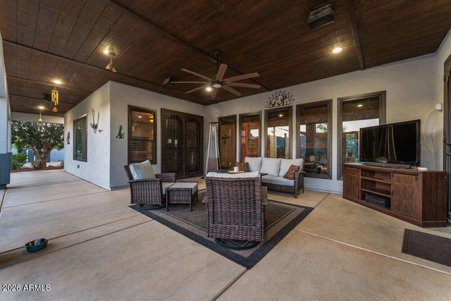 19738 W MARIPOSA Drive, Litchfield Park, AZ 85340