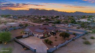 19738 W MARIPOSA Drive, Litchfield Park, AZ 85340