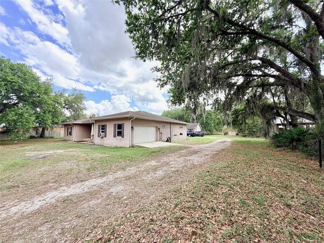 7001 W DORMANY ROAD, Plant City, FL 33565