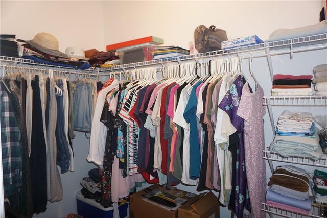 7001 W DORMANY ROAD, Plant City, FL 33565