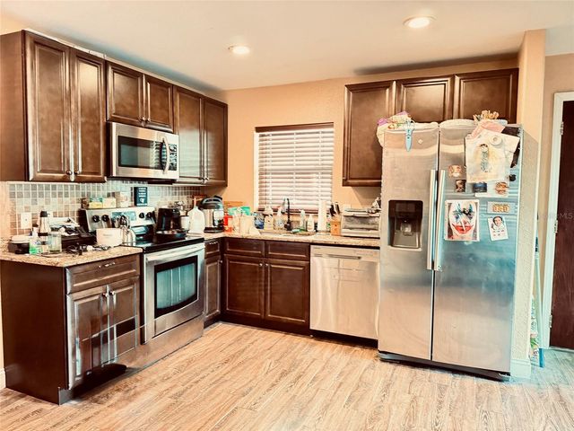 7001 W DORMANY ROAD, Plant City, FL 33565