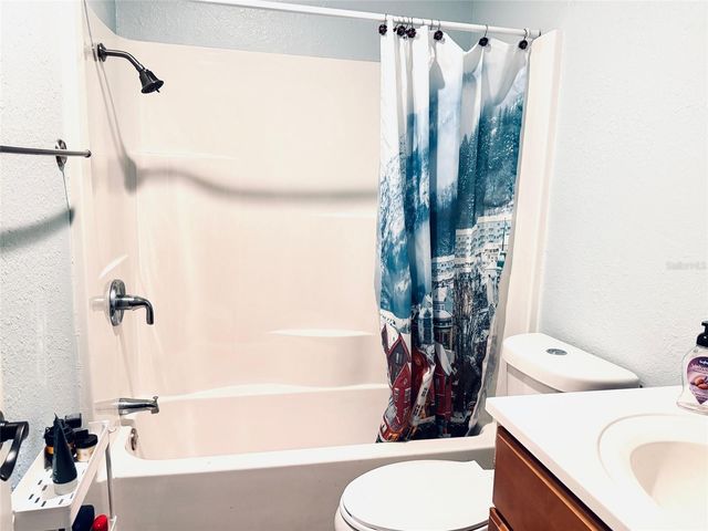 7001 W DORMANY ROAD, Plant City, FL 33565