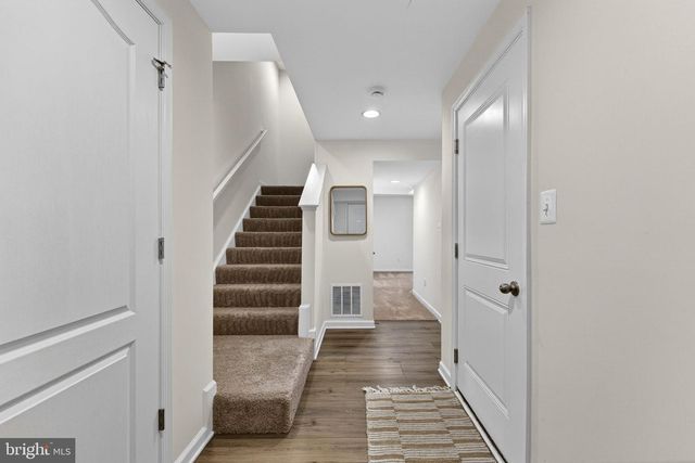 192 TATE MANOR DR, Charles Town, WV 25414