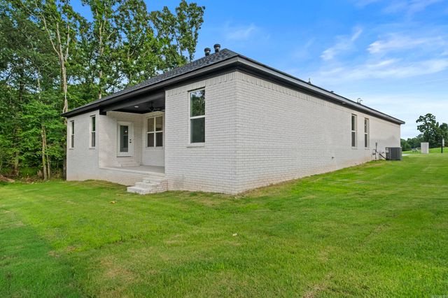 517 Forest Oak Cove, Jacksonville, AR 72076