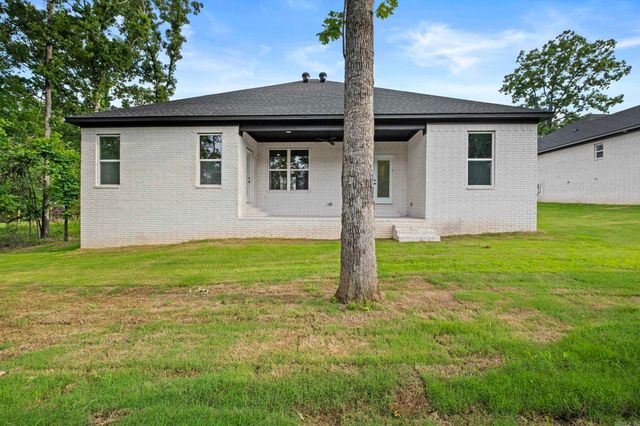 517 Forest Oak Cove, Jacksonville, AR 72076