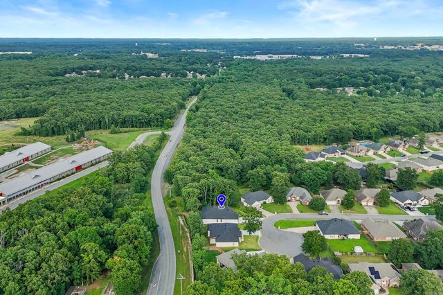 517 Forest Oak Cove, Jacksonville, AR 72076