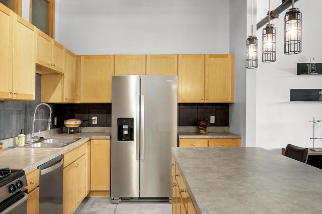 901 N 3rd Street 404, Minneapolis, MN 55401