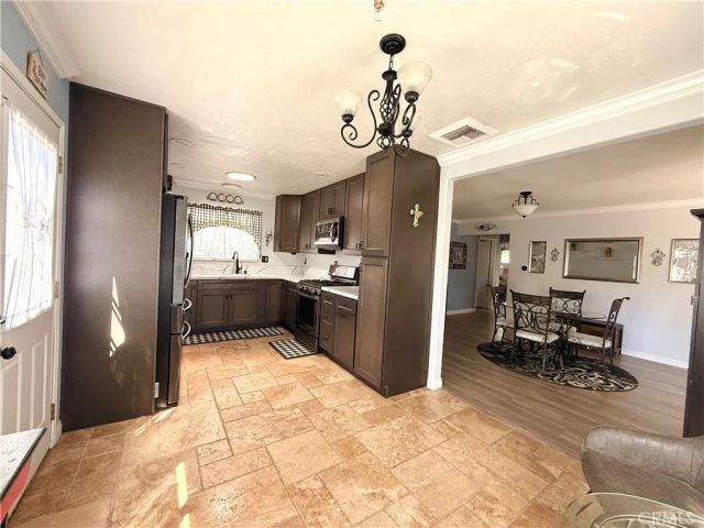 134 S Treanor Avenue, Glendora, CA 91741