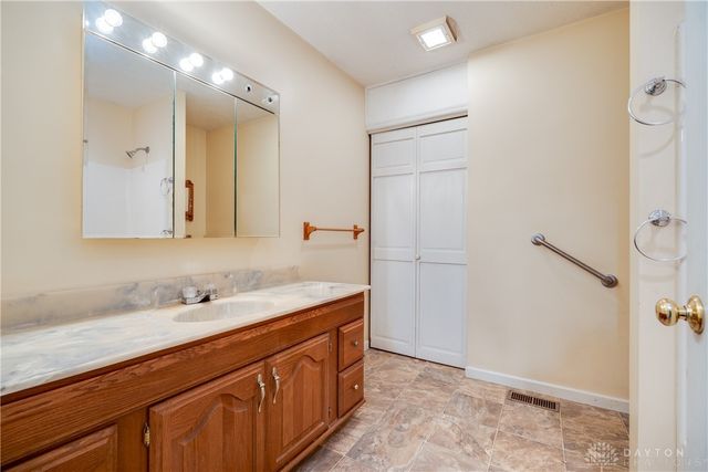 196 S 3rd Street, Waynesville, OH 45068