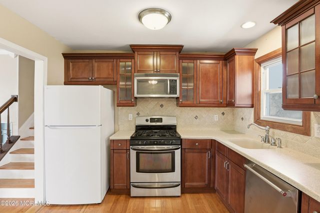 90 E Connecticut Concourse, Jackson, NJ 08527