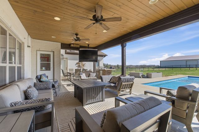 2474 Double Log Cabin Rd, Lebanon, TN 37087