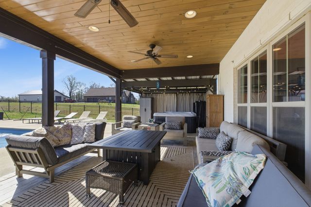 2474 Double Log Cabin Rd, Lebanon, TN 37087