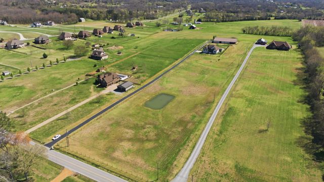 2474 Double Log Cabin Rd, Lebanon, TN 37087