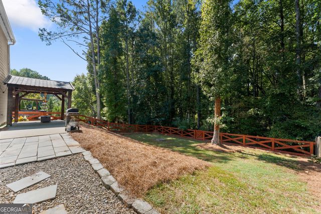 6010 Foxberry Lane, Roswell, GA 30075