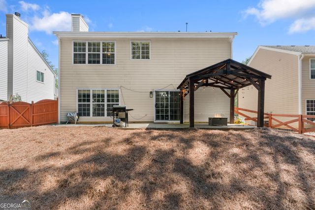 6010 Foxberry Lane, Roswell, GA 30075