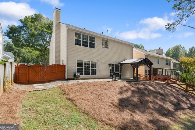 6010 Foxberry Lane, Roswell, GA 30075