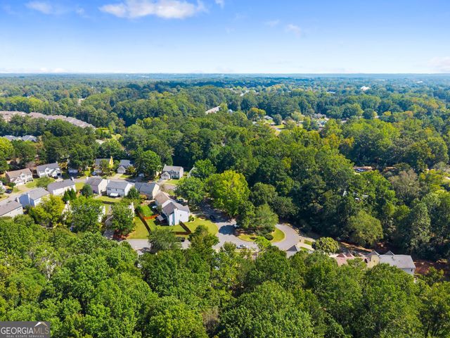 6010 Foxberry Lane, Roswell, GA 30075