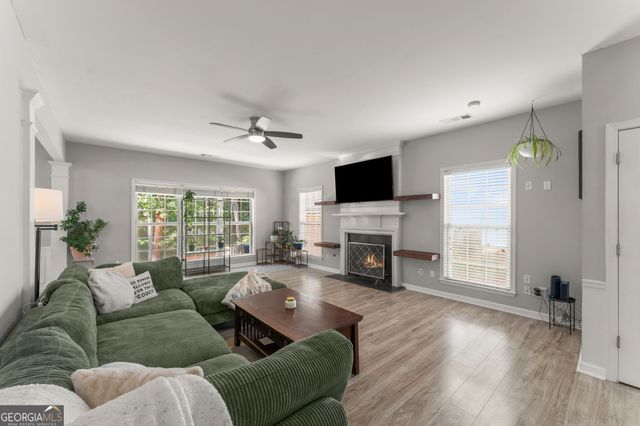 6010 Foxberry Lane, Roswell, GA 30075