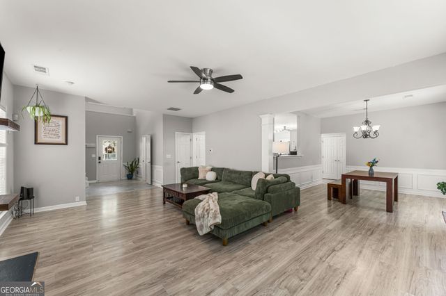 6010 Foxberry Lane, Roswell, GA 30075