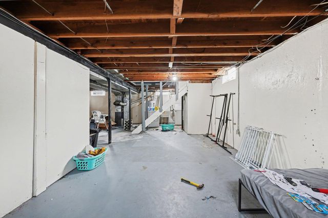 508 Linda Vista Drive, Pontiac City, MI 48342