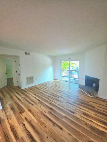 1402 Camp Road Apt 14e, Charleston, SC 29412