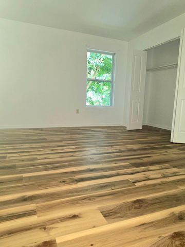 1402 Camp Road Apt 14e, Charleston, SC 29412