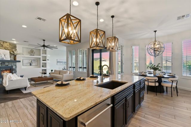 9127 E LYNWOOD Street, Mesa, AZ 85207