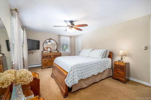 124 Peterhoff Avenue, Malverne, NY 11565