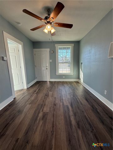 917 S 4th Street, Temple, TX 76504