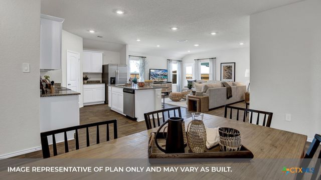 105 SOUTH PLAINS Road, San Marcos, TX 78666