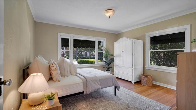 2429 N Heliotrope, Santa Ana, CA 92706