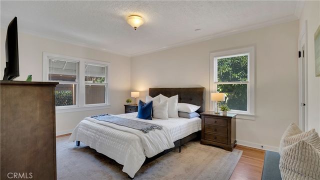 2429 N Heliotrope, Santa Ana, CA 92706