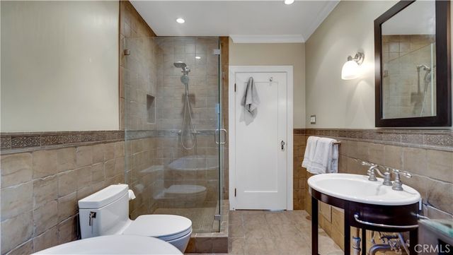 2429 N Heliotrope, Santa Ana, CA 92706