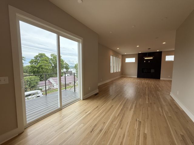 2143 Goodrich Ave, Nashville, TN 37218