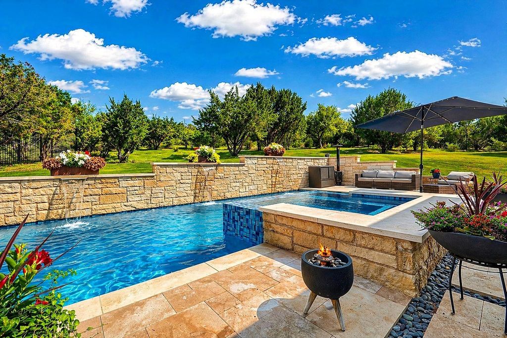 245 Bristlecone DR, Driftwood, TX 78619
