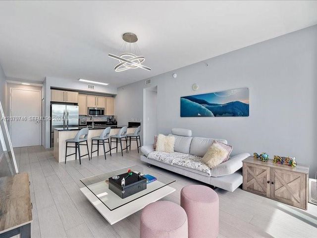 1111 SW 1st Avenue UPH4015, Miami, FL 33130